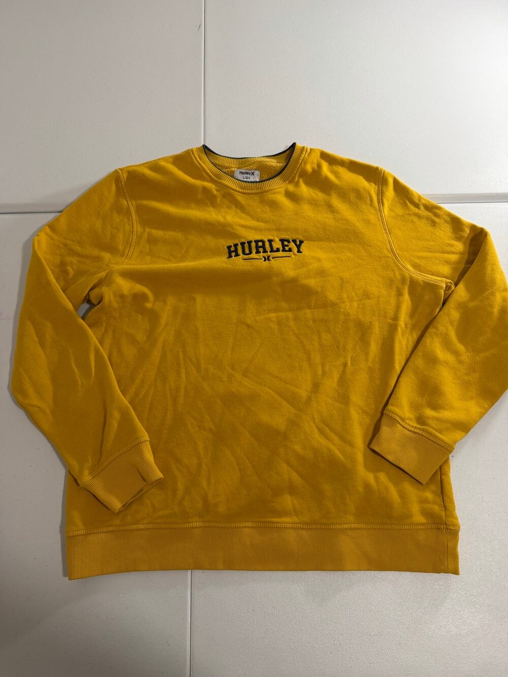 Hurley Crewneck Sweatshirt Mens Large Mustard Yellow Embroidered Logo